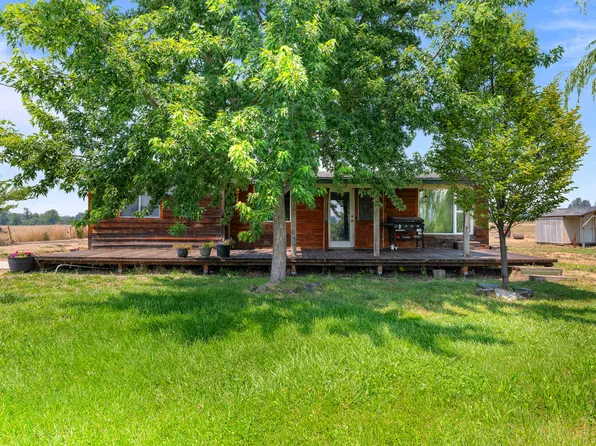 14525 Natoma Ave, White City, OR 97503