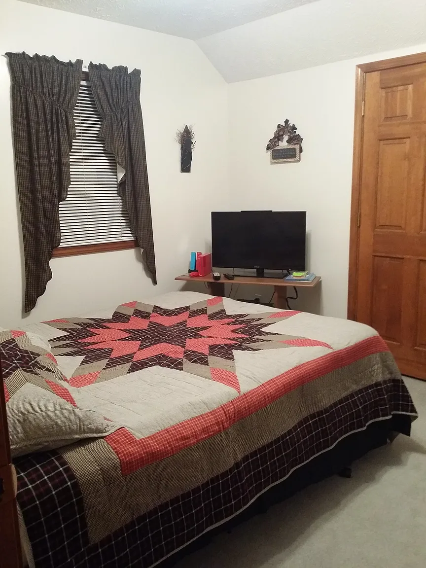 730 Burton Pl photo 1