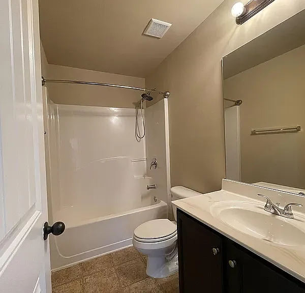 6069 Reynolds Cir — Photo 45