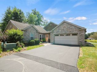 1330 Preserve Blvd, Poland, OH 44514