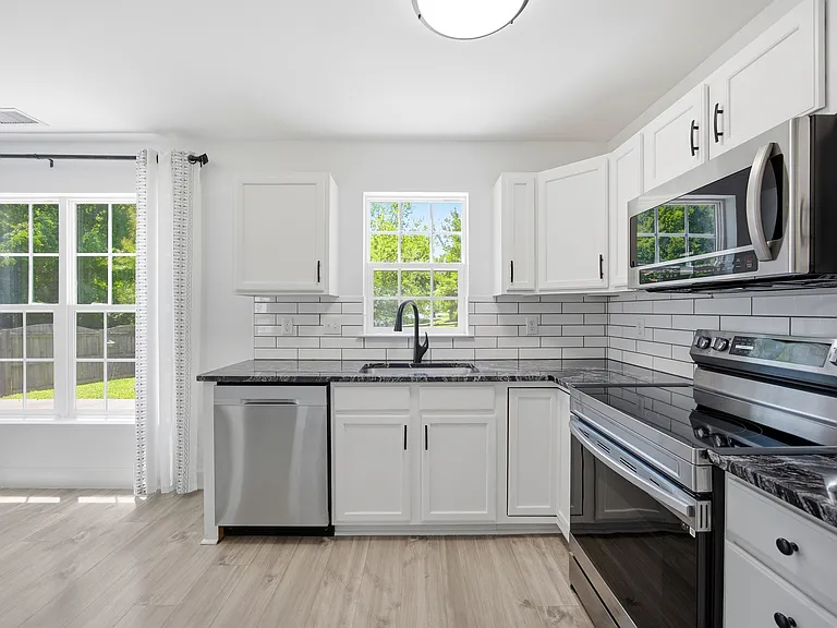 8502 Appledale Dr — Photo 13
