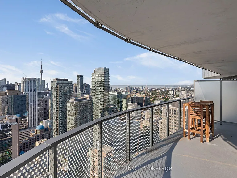 11 Wellesley St W #4202 — Photo 24