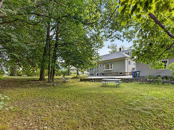 3rd image of 342 Candia Road