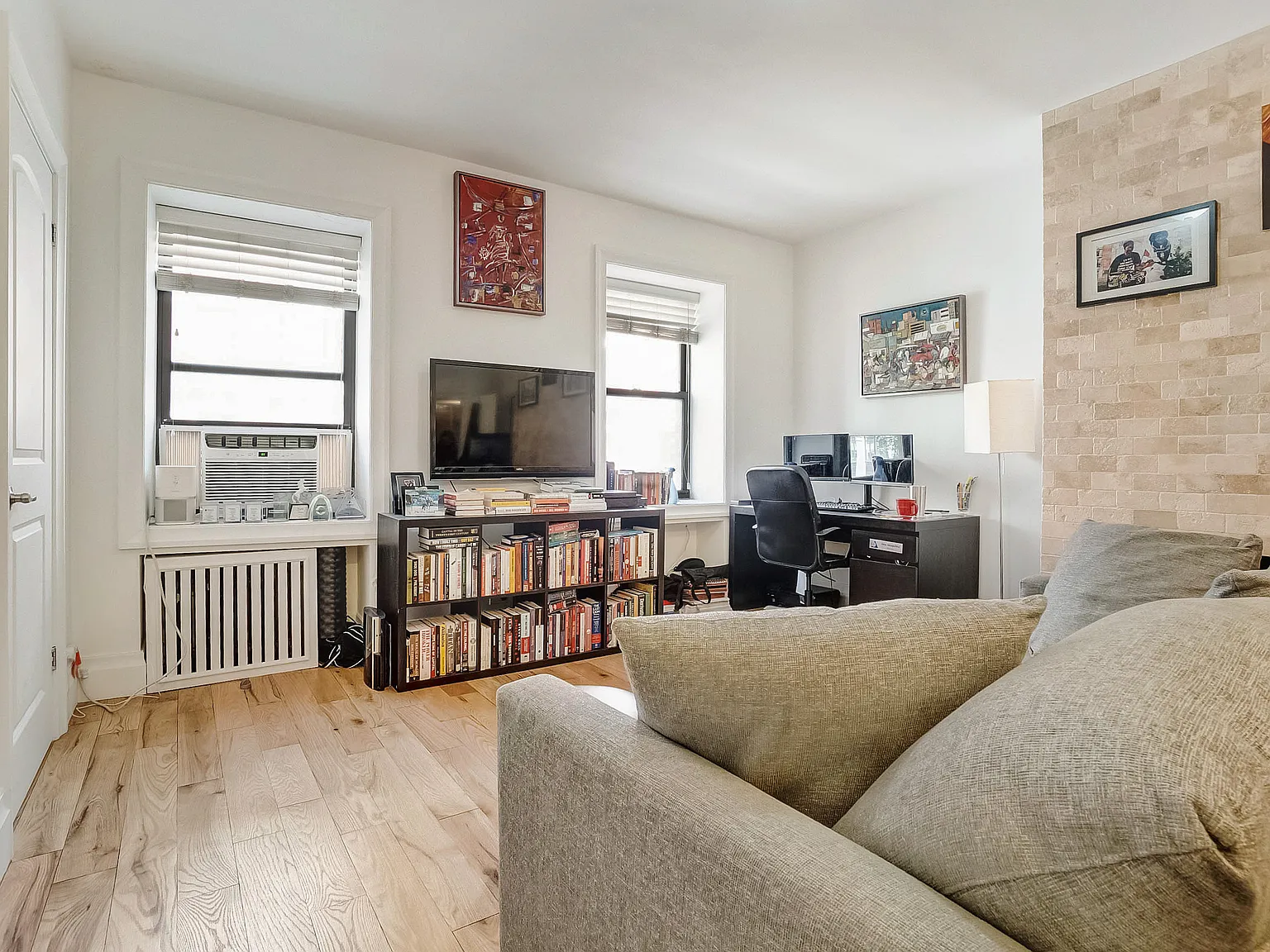 72 University Place — Photo 1