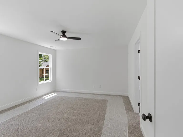 408 Legions Ct — Photo 17