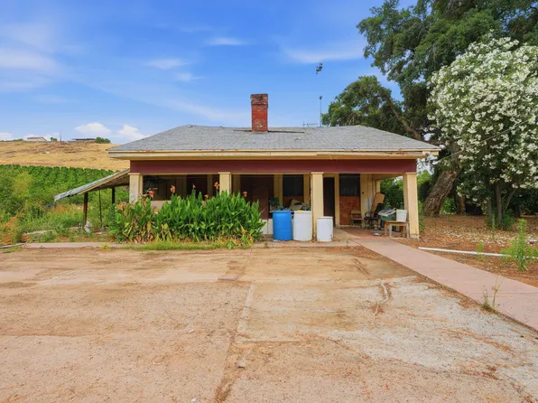 23134 Round Valley Drive, Lindsay, CA 93247