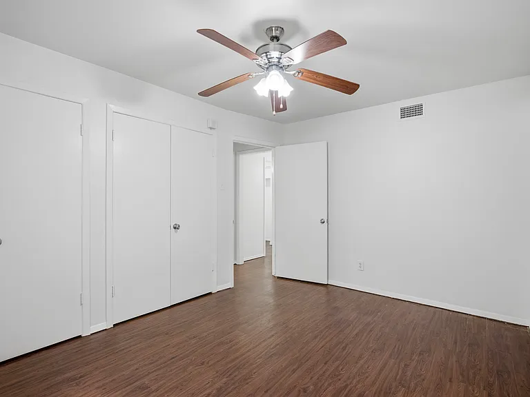 11231 Park Central Pl — Photo 30