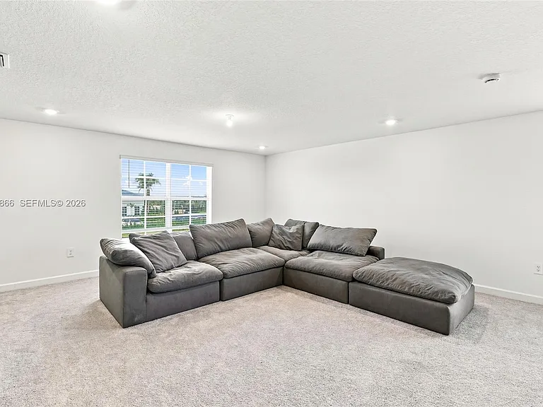 12303 SW Roma Cir — Photo 32