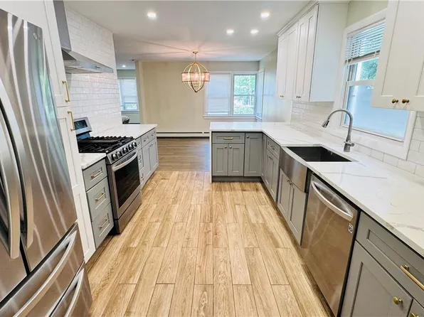 31 Bircher Avenue, Poughkeepsie, NY 12601