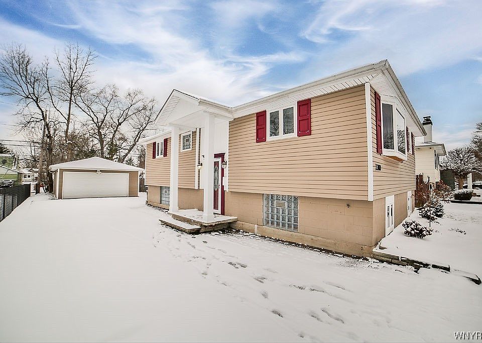 1st image of 3300 Warner Dr