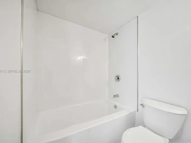 501 SW 1st St #502 — Photo 14
