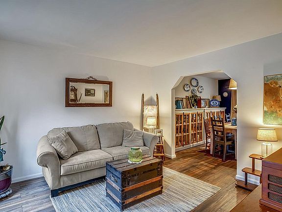4th image of 4234 Avon Dr