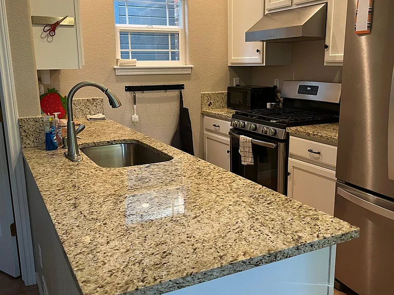 818 S Terry St #I8 — Photo 6