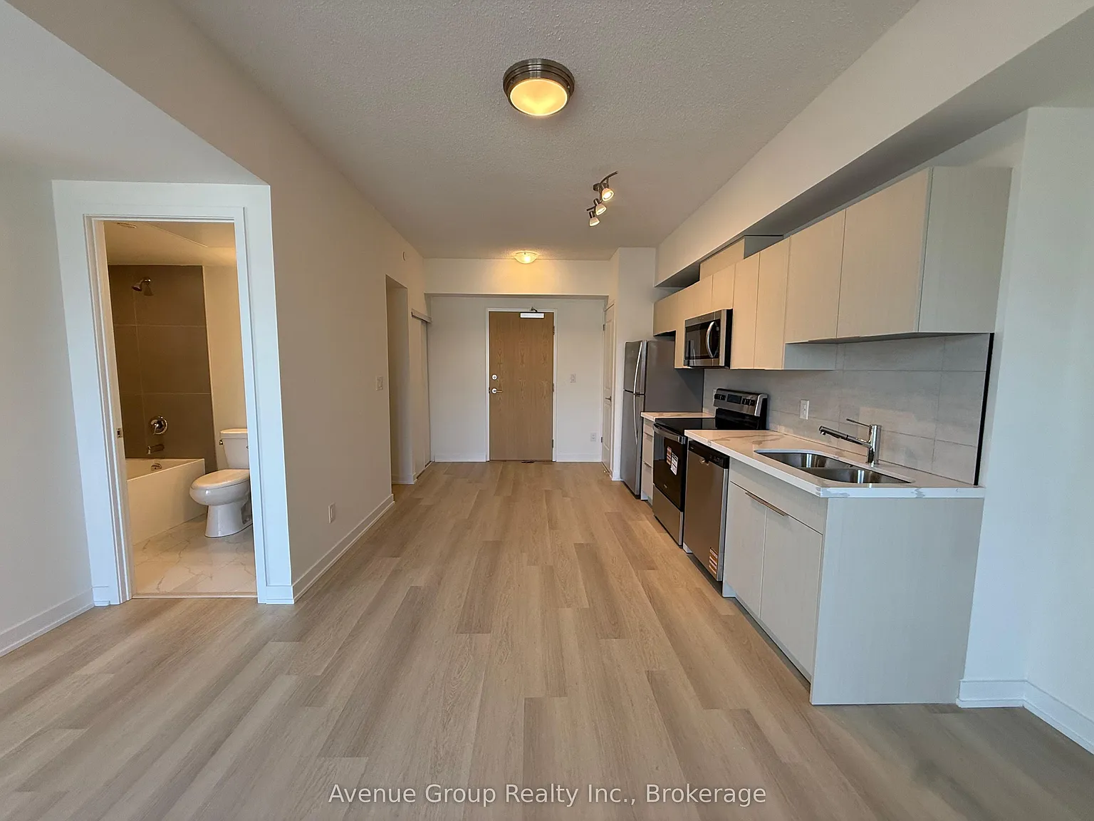 2 bed, $2,100 — Photo 4