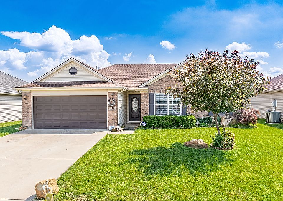 1st image of 447 Camden Cir