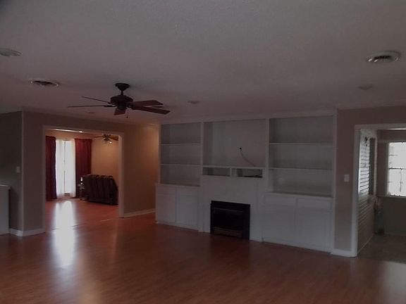 2nd image of 1705 Holly Ave