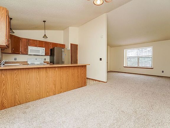 2nd image of 389 W Eisenhower Dr