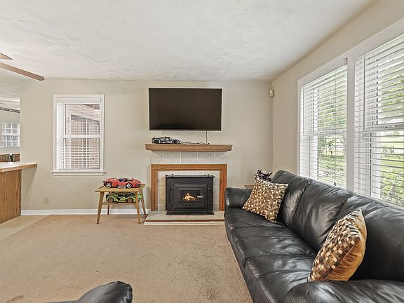 3rd image of 2814 Druid Dr