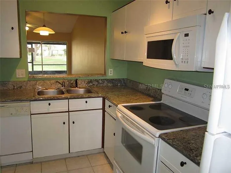 13 Silver Park Cir — Photo 9