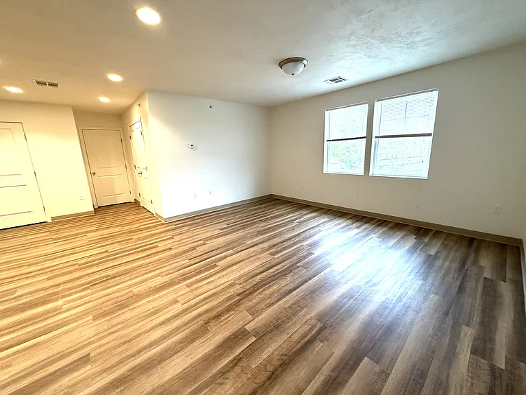 329 East St #405 — Photo 5