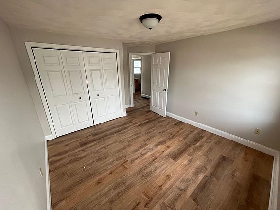 3rd image of 299 Asbury St #2
