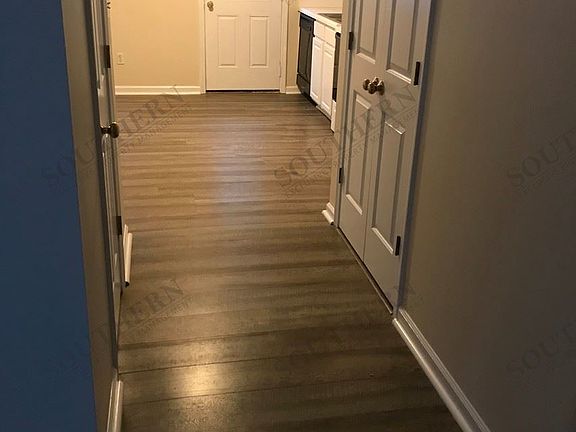 4th image of 3930 Banyan Ct APT A