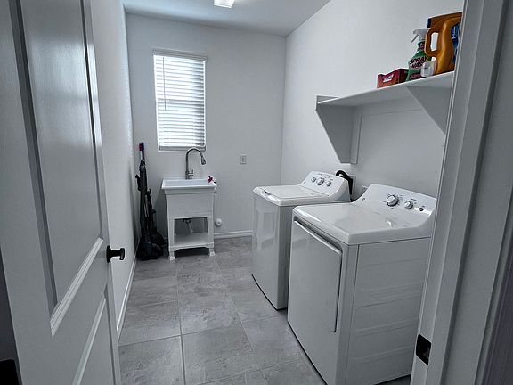 4th image of 5332 W Rainwater Dr