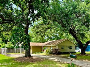 2411 Wilson Ave, Pascagoula, MS 39567