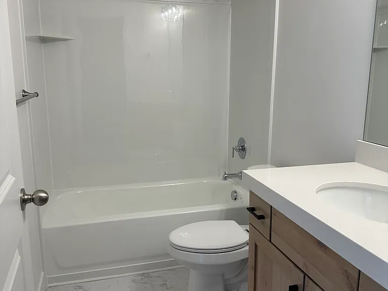 1402 Meadow Ln #643 — Photo 7