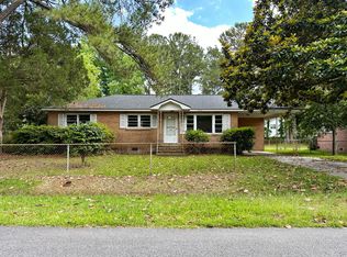 7042 Midland Dr, Charleston, SC 29406
