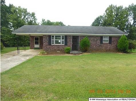 2nd image of 1008 Mayberry St