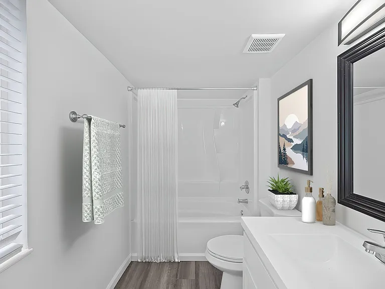Ivy Hills Living Spaces — Photo 10