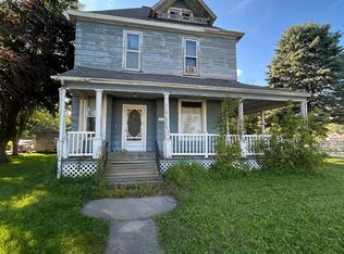 304 Broadway St S, Alden, MN 56009