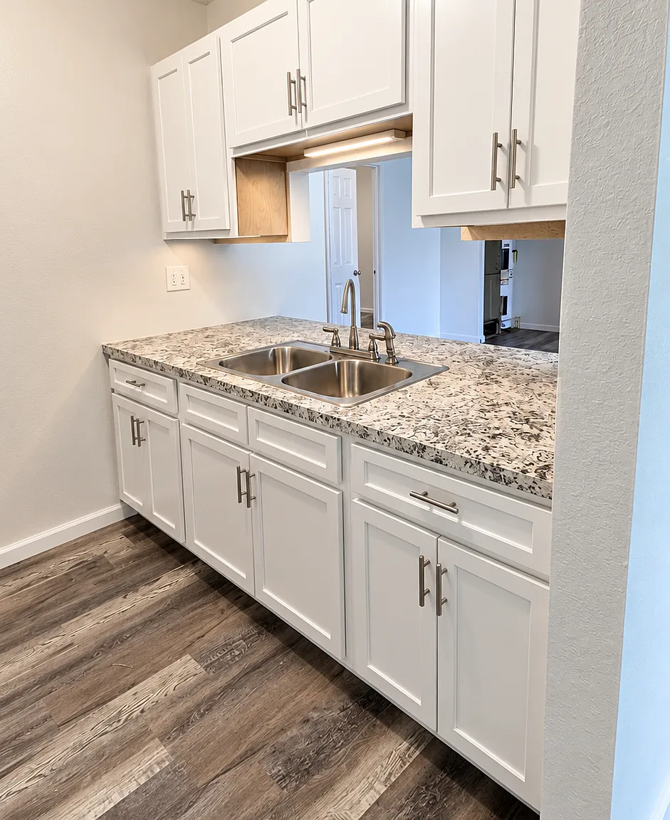 2 bed, 780 sqft, $1,025 — Photo 3
