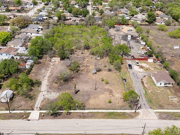 2nd image of 667 W PETALUMA BLVD