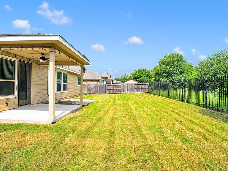 10407 Palmera Dr — Photo 25
