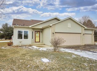 3709 Rose Ann Ct, Wonder Lake, IL 60097