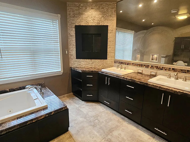 29221 Fieldstone — Photo 47
