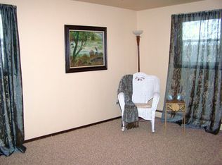 2911 Vercauteren Dr, Green Bay, WI 54313