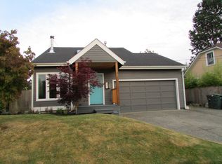 2616 H St, Bellingham, WA 98225