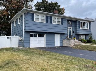 720 Rockview Ave W, North Plainfield, NJ 07063