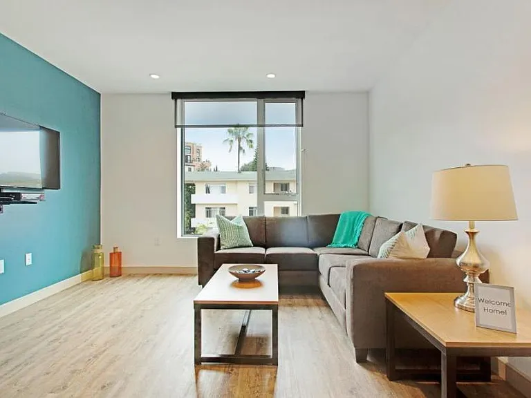 Village Lofts — Photo 5
