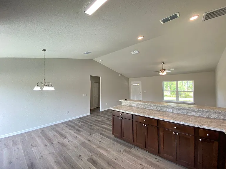 202 Locust Pass Ter — Photo 11