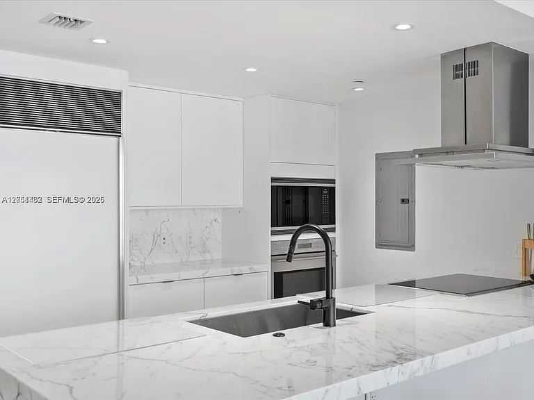 495 Brickell Ave #2305 — Photo 7