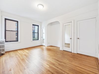 12 Crown St APT E4, Brooklyn, NY, 11225
