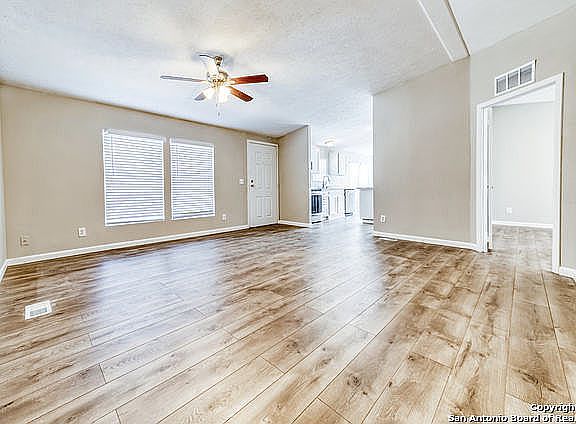 3rd image of 23611 Uvalde Cir