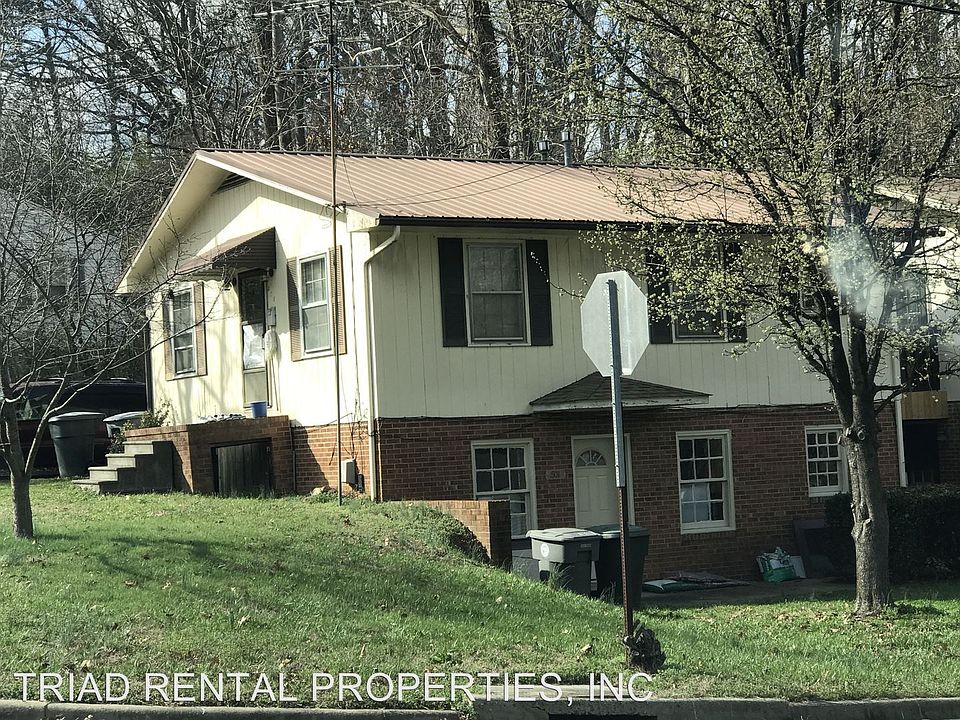 2nd image of 426 Mount Cross St