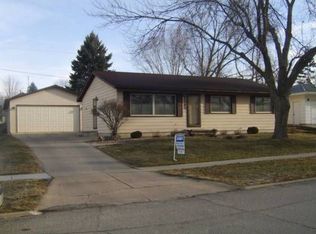 2990 26th Ave, Marion, IA 52302