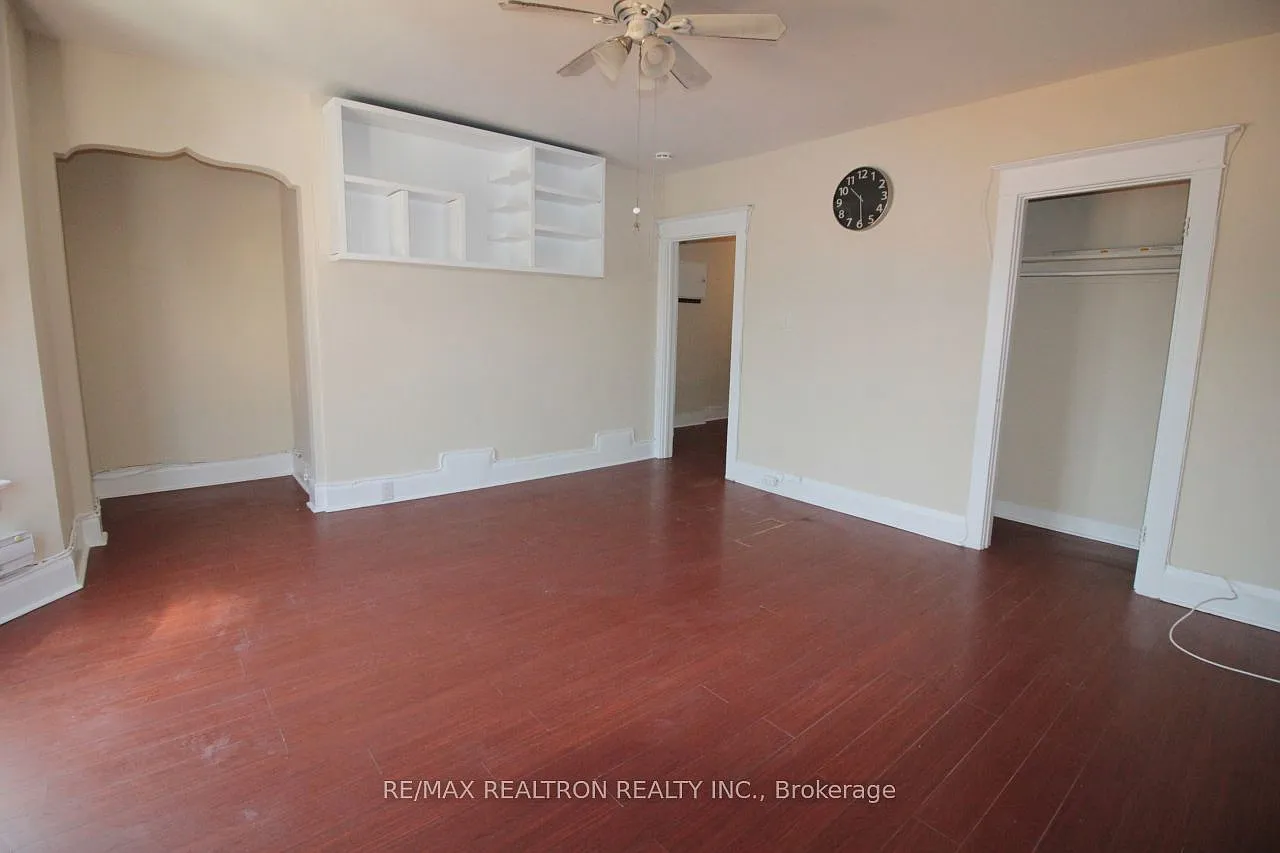 2 bed, $2,300 — Photo 4