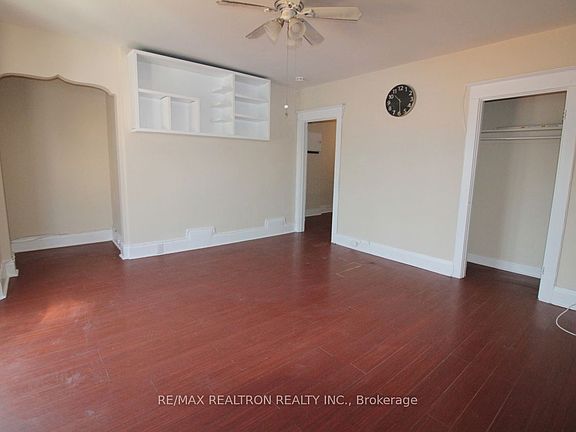 4th image of 788 Broadview Ave #A